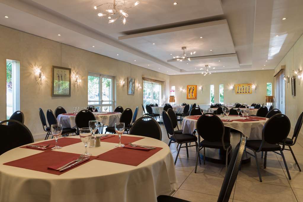 Hotel Confort Le Moulin Rouge Terrasson Restaurant foto
